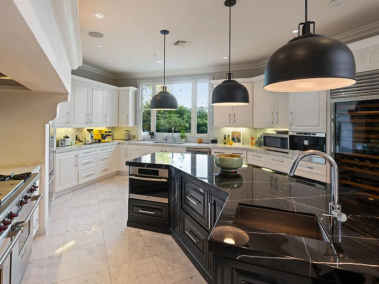 1404 Dawnridge Dr — Photo 33