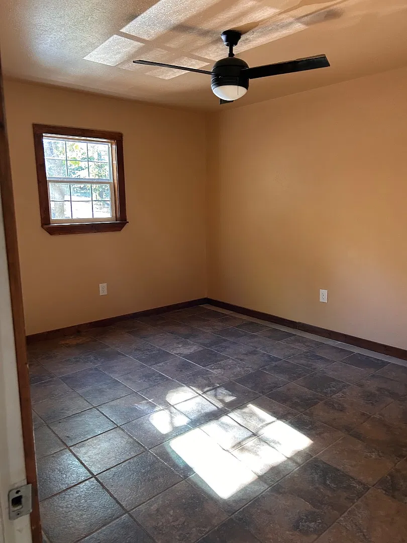 343 Knob Hill Cir — Photo 3