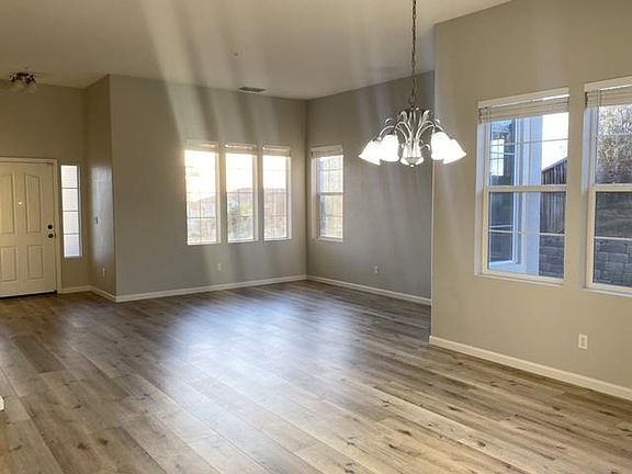 3rd image of 62 Highridge Dr