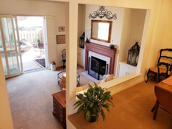4th image of 5113 Buckingham Place Drive #401