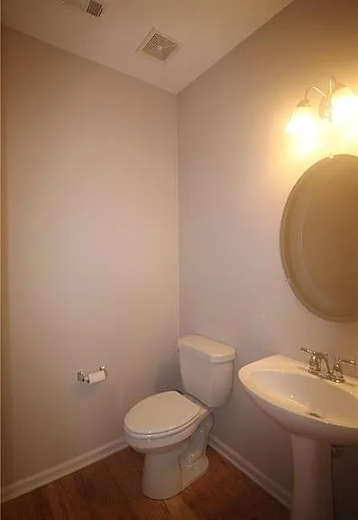 3082 Brockenhurst Dr — Photo 10