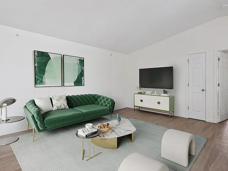 RockView Apartments — Photo 9