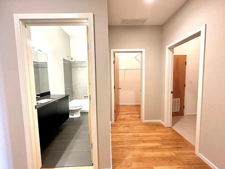 2157 N Damen Ave #305 — Photo 36