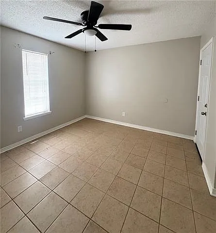 908 Jeffrey Ct #A — Photo 7