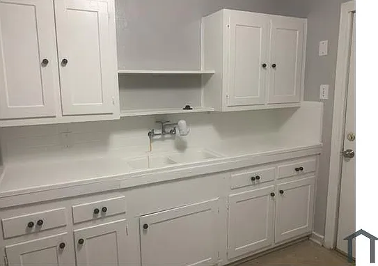 3 bed, 1250 sqft, $1,450 — Photo 2