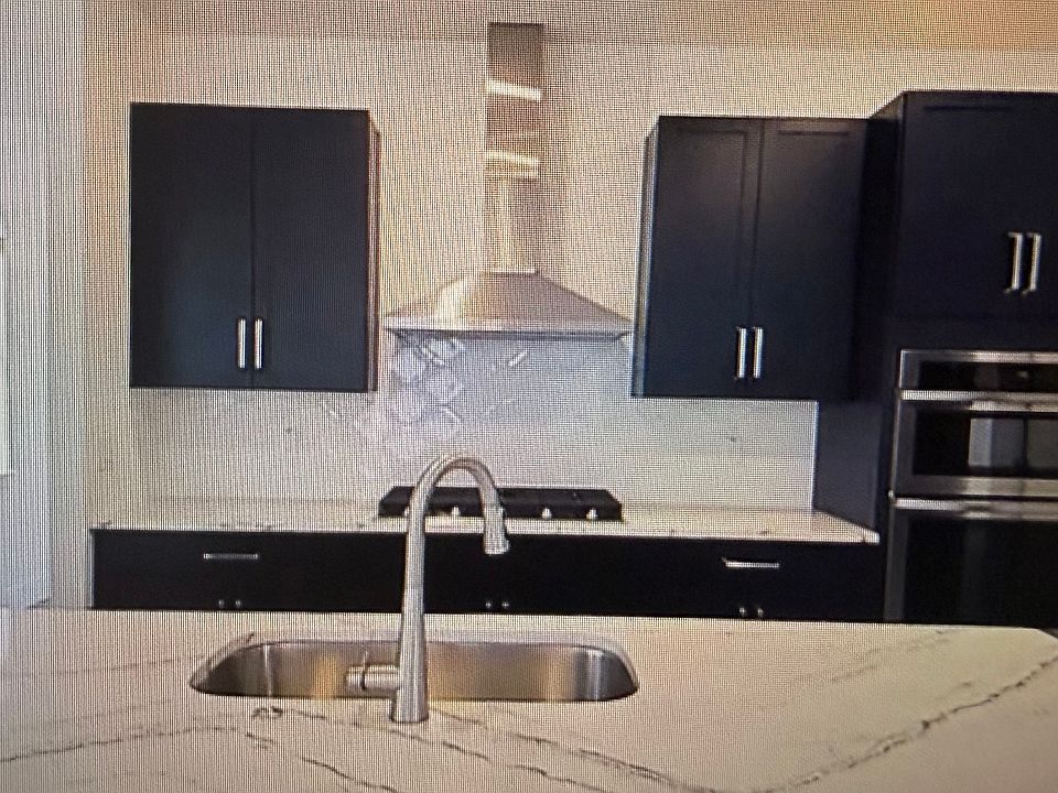 2nd image of 15456 Lebeau Loop