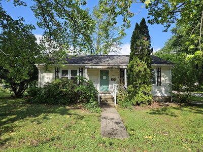 621 N 7th St, Herrin, IL, 62948