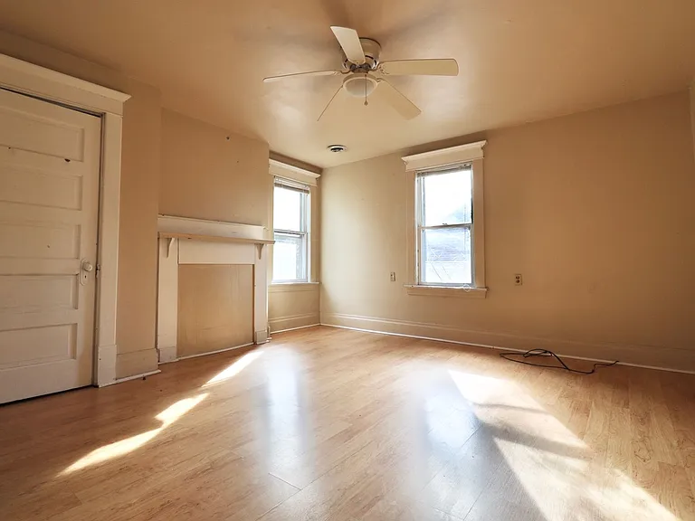 512 Pearl Ave — Photo 6