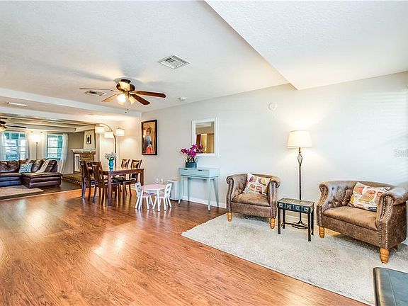 2nd image of 3410 Seagrape Dr