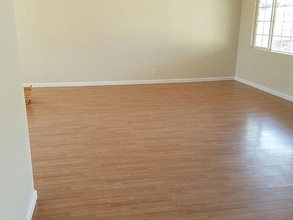 3rd image of 30905 Mission Dr