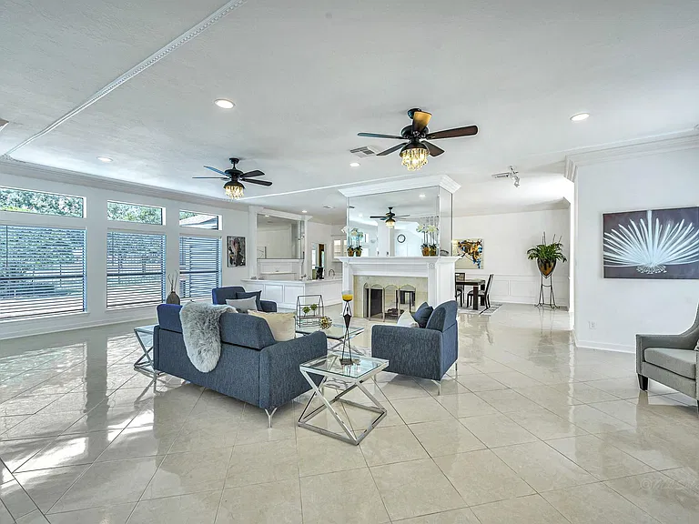 21410 Ganton Dr — Photo 11