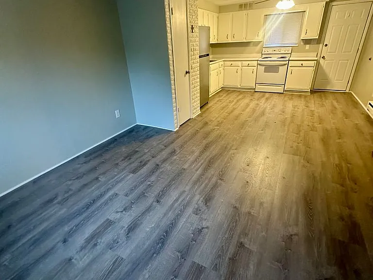 Family Tree townhomes — Photo 4