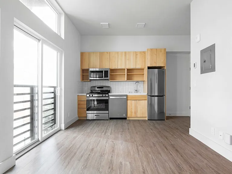 510 Broadway — Photo 17