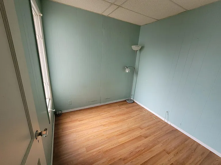 210 W 5th St #2 — Photo 6