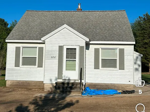 5252 Davis Rd, Muskegon, MI 49441