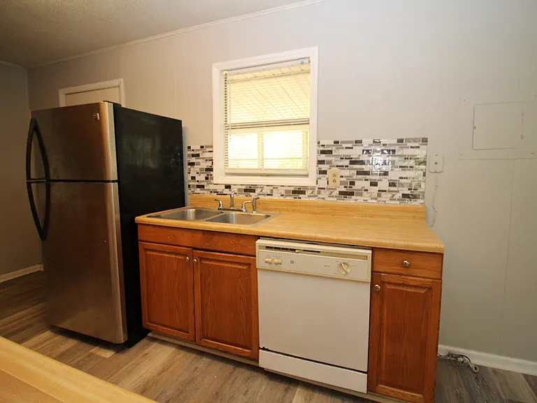 2720 Randleman Rd — Photo 9
