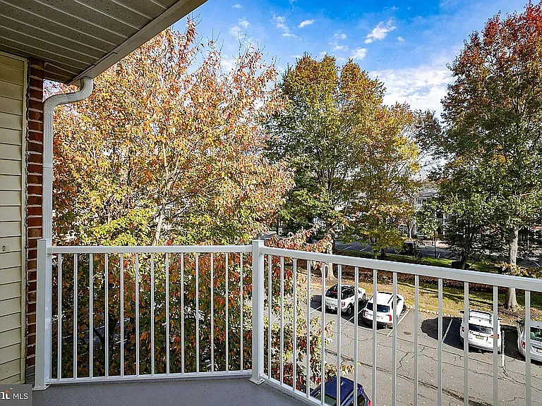 34 Chambord Ct — Photo 6