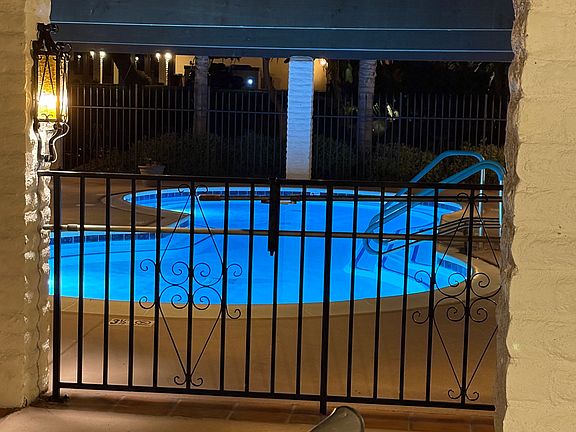 Rancho Carlsbad hot tub:open 6am-11pm.