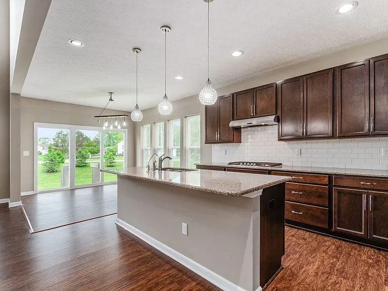 5642 Coventry Ct — Photo 18