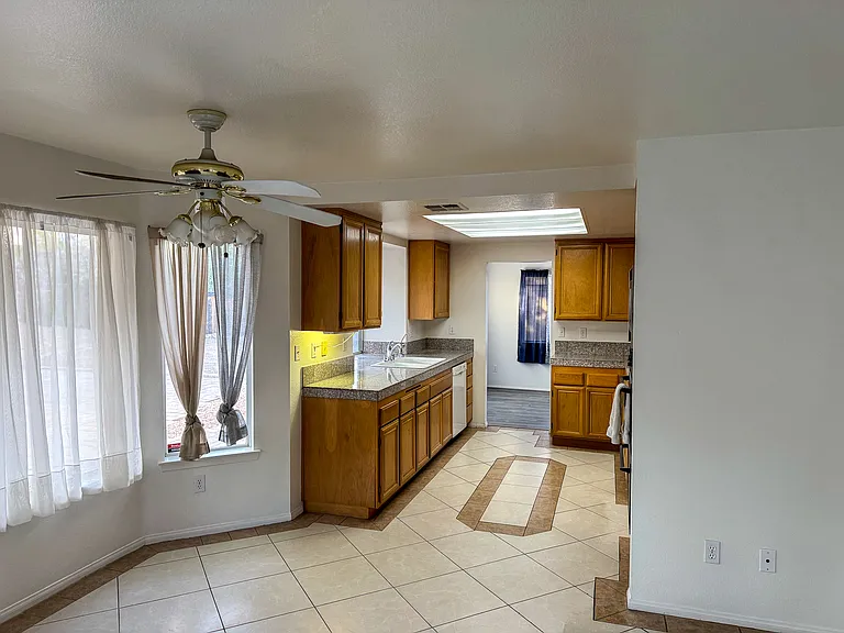 36535 Jenna Ln — Photo 4