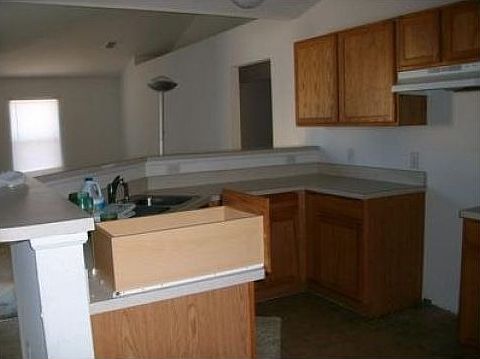2nd image of 621 Woodland Creek Blvd