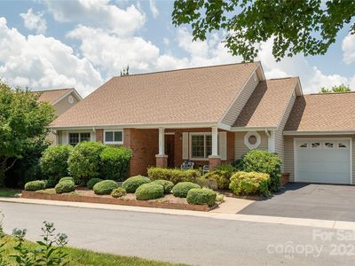 1105 Citation Cir, Hendersonville, NC, 28739