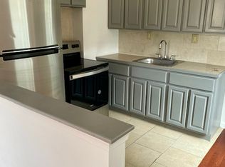 1812 Christian St #2R, Philadelphia, PA 19146