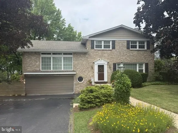 2665 Milford Ln, York, PA 17402