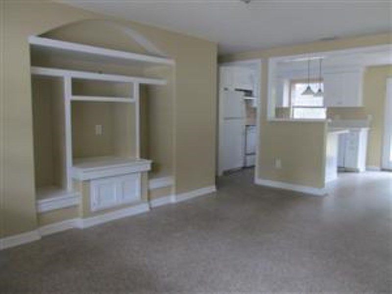 2nd image of 4917 N 37th St
