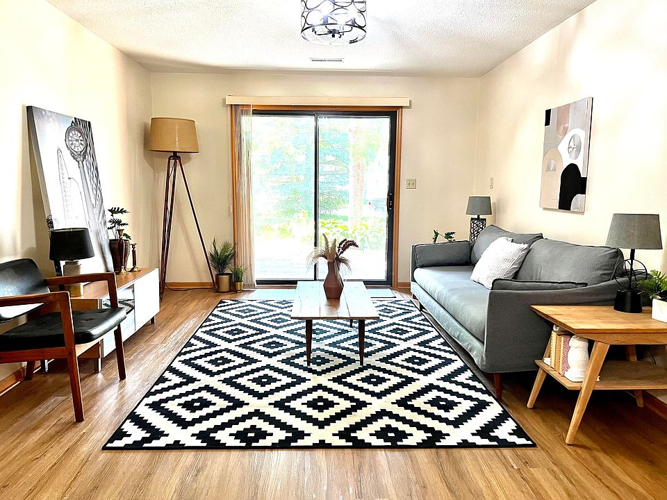 1st image of N58W23747 Hastings Ct