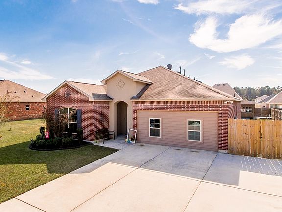 2nd image of 10422 Oakchase Dr