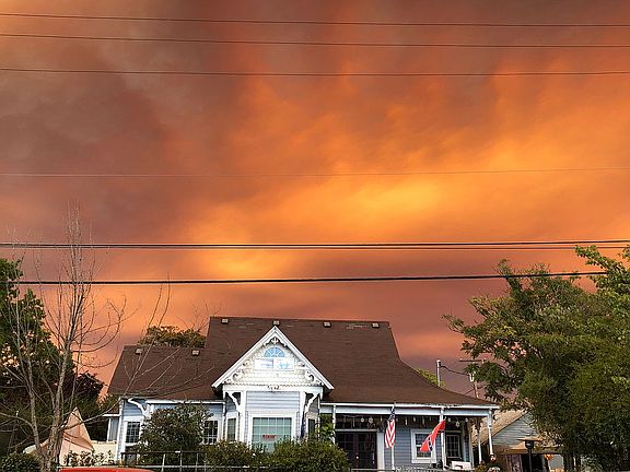 2nd image of 308 SE Lane Ave