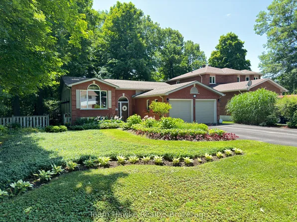 16 Brule St, Penetanguishene, ON L9M 1B2