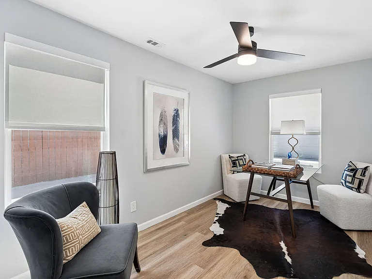 2728 Livingston Ave — Photo 21