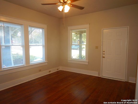 2nd image of 1119 W Kings Hwy #E