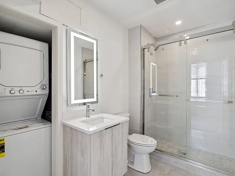 Serpentine Apartments: Newly Renovated in the Heart of Drexel — Photo 51