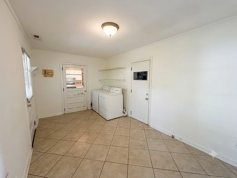 500 Pilot St — Photo 31