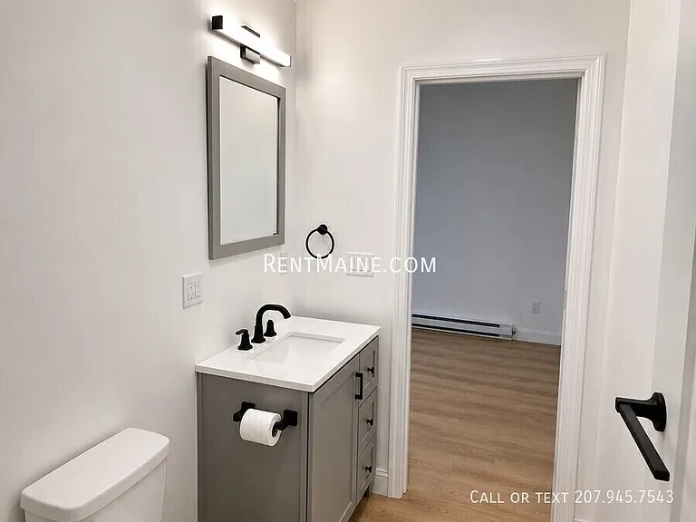 11 Center Street Ave #2 — Photo 14