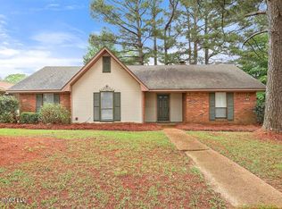 66 Fenceway Dr, Brandon, MS 39042
