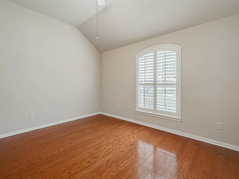 7206 Spring Meadow Ln — Photo 32