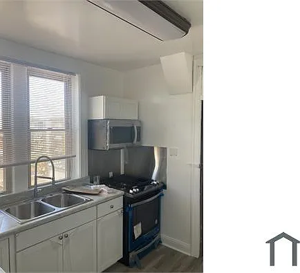 8151 S Vernon Ave #3 — Photo 1