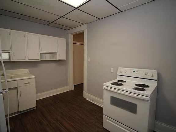 5th image of 4814 E Washington St #1