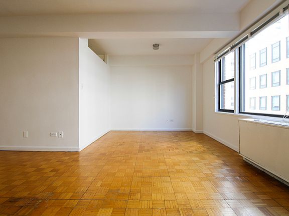 5th image of 310 E 65th St APT 7C