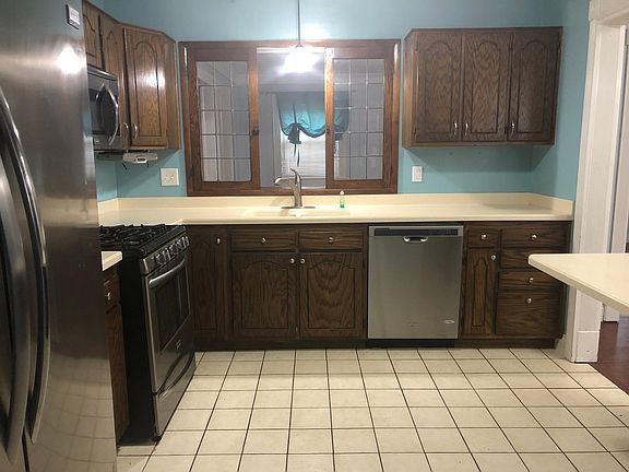 3rd image of 3165 Sunnybrooke Dr