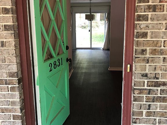 2nd image of 2831 Morningside Dr