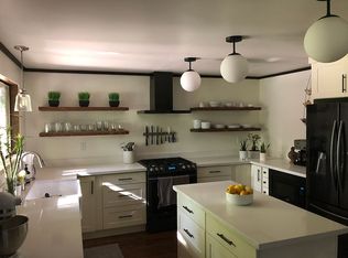23232 SE 58th St, Issaquah, WA 98029