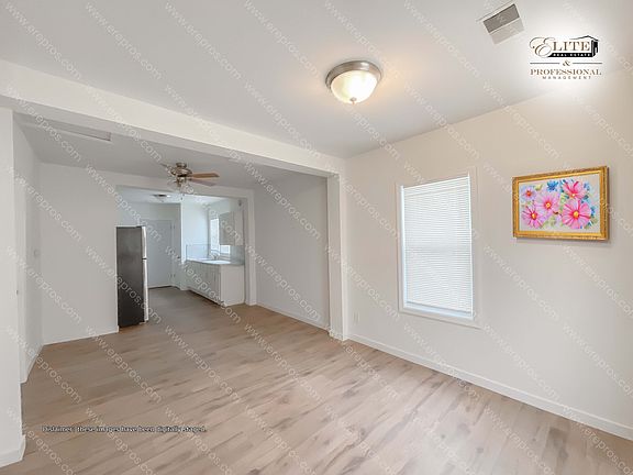 5th image of 2274 E Scottwood Ave