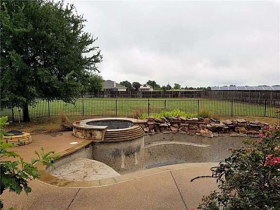 5th image of 101 Bent Creek Ct