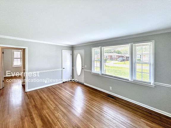 4th image of 303 Malvin St
