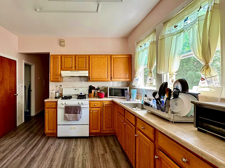 7 River Rd #3 — Photo 2